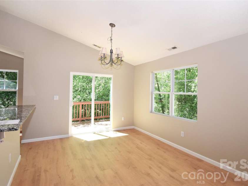 176 Clear Creekside Drive, Hendersonville, NC 28792.  MLS# CAR4382711, YatesRealty ID 25405. 