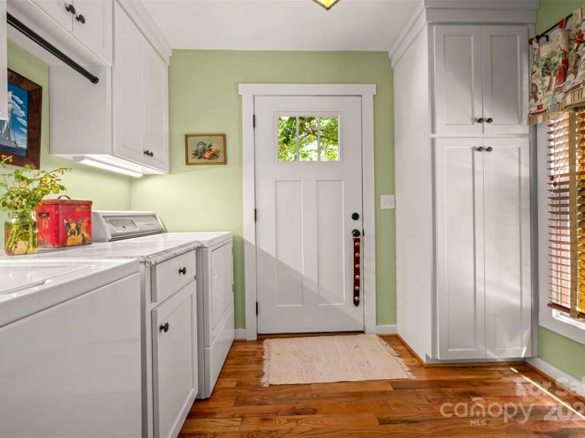85 Red Bird Road, Tryon, NC 28782.  MLS# CAR4278468, YatesRealty ID 25406. Laundry Room