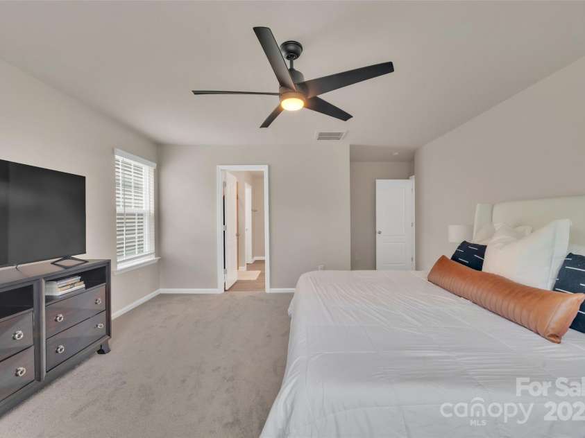 14734 Rivergate Parkway, Charlotte, NC 28273.  MLS# CAR4267564, YatesRealty ID 25407. 