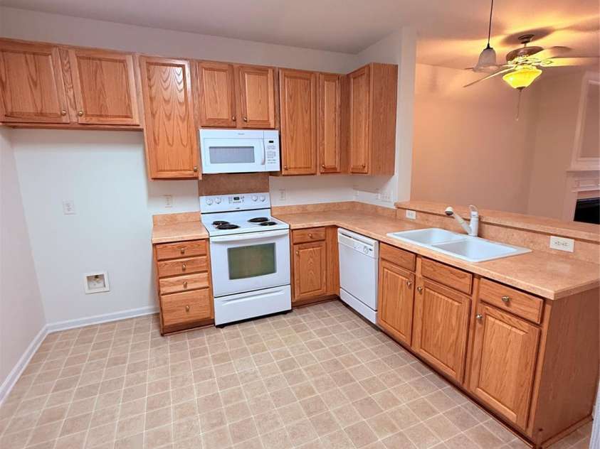 1119 Constitution Park Boulevard, Rock Hill, SC 29732.  MLS# CAR4391286, YatesRealty ID 25408. Kitchen 
