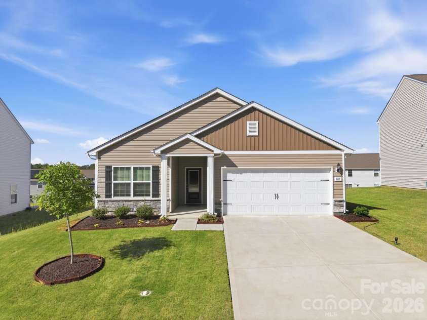 3117 Maple Ridge Drive, Gastonia, NC 28052.  MLS# CAR4380513, YatesRealty ID 25409. 