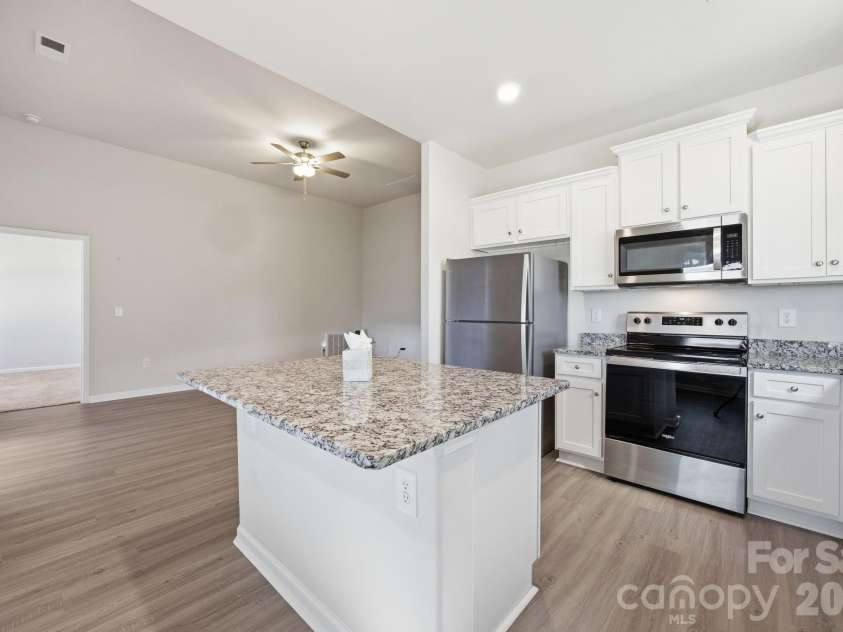 3117 Maple Ridge Drive, Gastonia, NC 28052.  MLS# CAR4380513, YatesRealty ID 25409. 