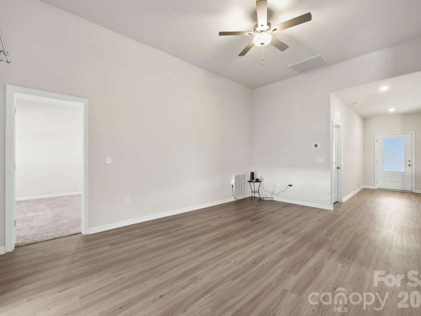 3117 Maple Ridge Drive, Gastonia, NC 28052.  MLS# CAR4380513, YatesRealty ID 25409. 