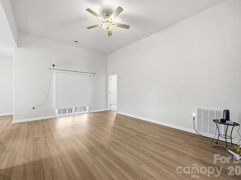 3117 Maple Ridge Drive, Gastonia, NC 28052.  MLS# CAR4380513, YatesRealty ID 25409. 