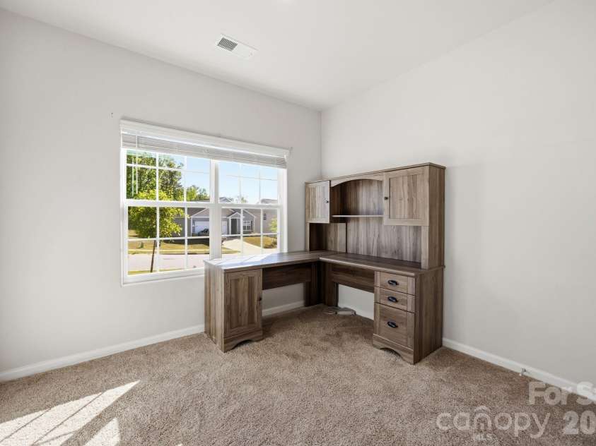 3117 Maple Ridge Drive, Gastonia, NC 28052.  MLS# CAR4380513, YatesRealty ID 25409. 