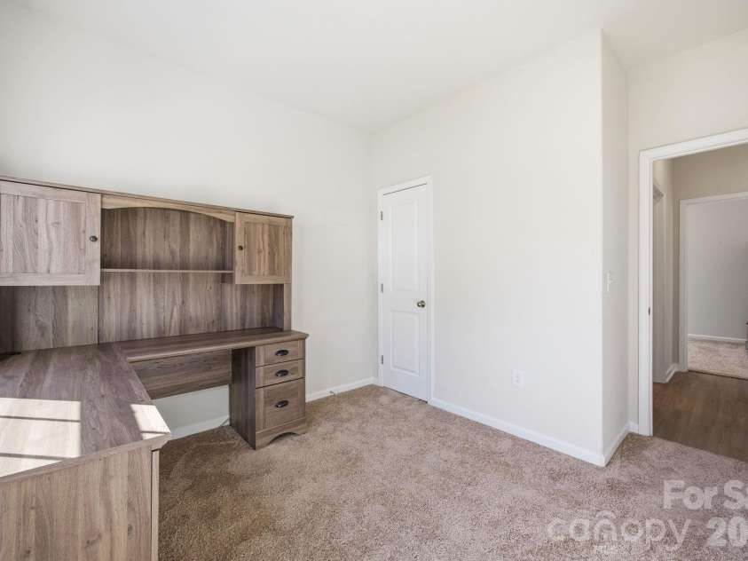 3117 Maple Ridge Drive, Gastonia, NC 28052.  MLS# CAR4380513, YatesRealty ID 25409. 