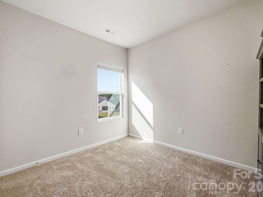 3117 Maple Ridge Drive, Gastonia, NC 28052.  MLS# CAR4380513, YatesRealty ID 25409. 