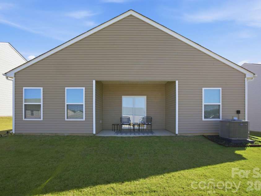 3117 Maple Ridge Drive, Gastonia, NC 28052.  MLS# CAR4380513, YatesRealty ID 25409. 