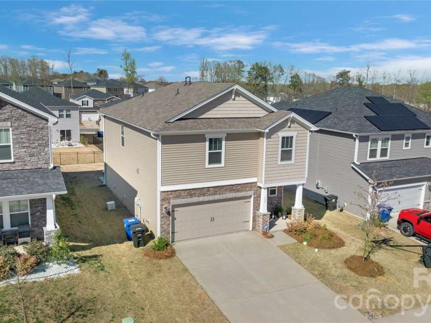 126 Johns Cardinal Drive, Mooresville, NC 28115.  MLS# CAR4337626, YatesRealty ID 2541. 