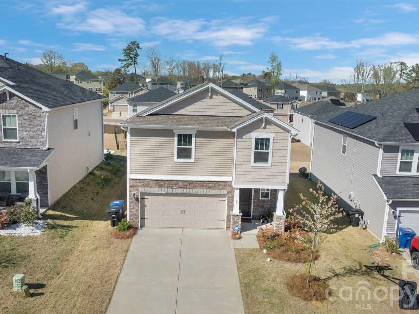 126 Johns Cardinal Drive, Mooresville, NC 28115.  MLS# CAR4337626, YatesRealty ID 2541. 