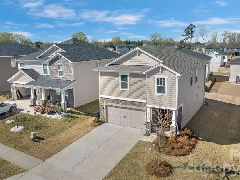 126 Johns Cardinal Drive, Mooresville, NC 28115.  MLS# CAR4337626, YatesRealty ID 2541. 