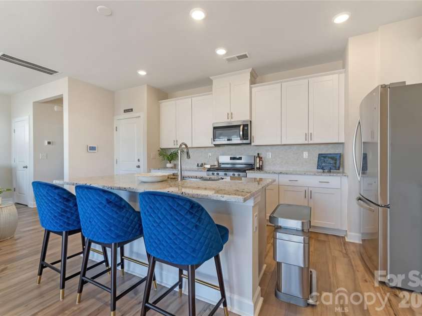 126 Johns Cardinal Drive, Mooresville, NC 28115.  MLS# CAR4337626, YatesRealty ID 2541. 