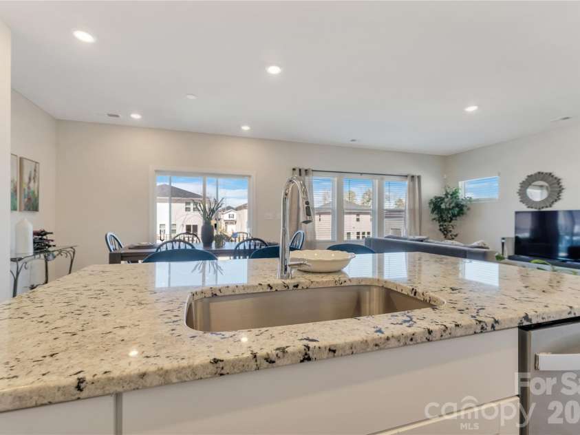 126 Johns Cardinal Drive, Mooresville, NC 28115.  MLS# CAR4337626, YatesRealty ID 2541. 