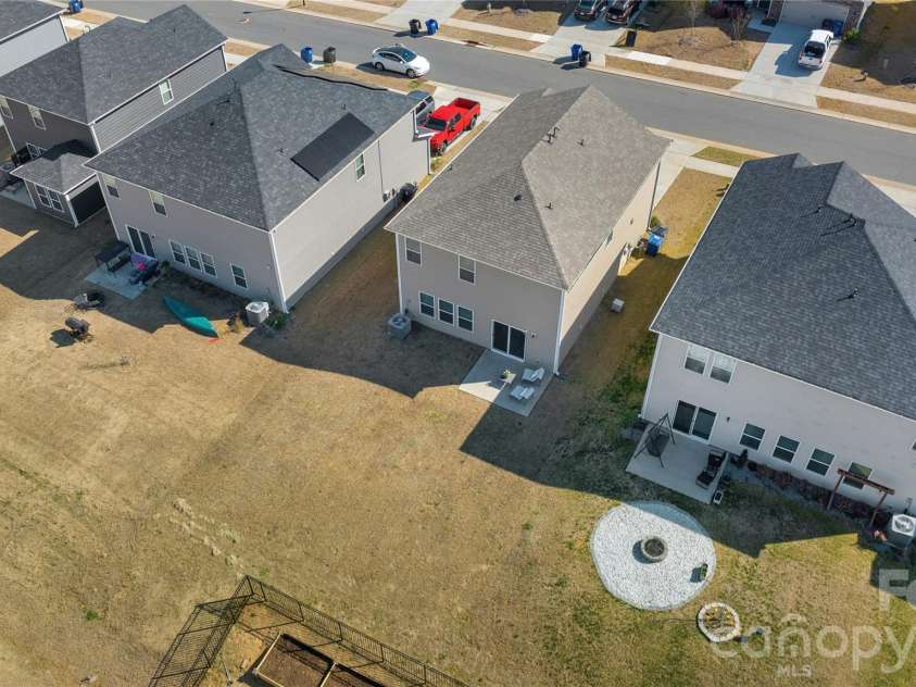 126 Johns Cardinal Drive, Mooresville, NC 28115.  MLS# CAR4337626, YatesRealty ID 2541. 