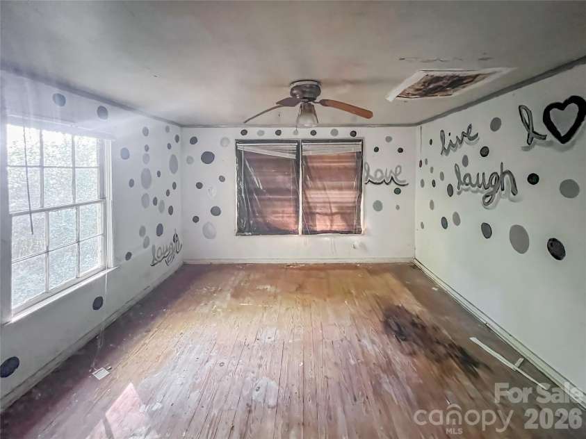 122 Ranson Road, Lancaster, SC 29720.  MLS# CAR4313212, YatesRealty ID 25410. 