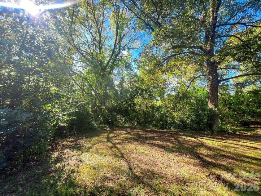 122 Ranson Road, Lancaster, SC 29720.  MLS# CAR4313212, YatesRealty ID 25410. 