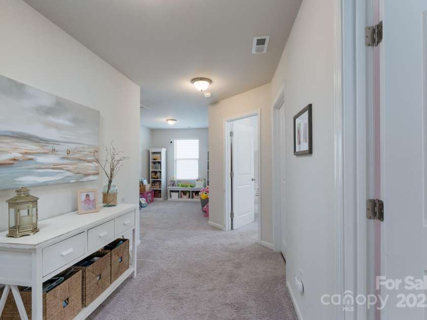 1736 Rhynes Trail, Rock Hill, SC 29732.  MLS# CAR4272715, YatesRealty ID 25411. Upper Level Hallway