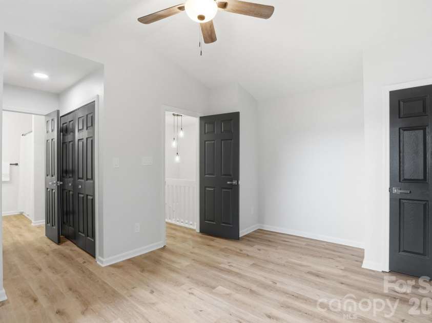 7621 Petrea Lane, Charlotte, NC 28227.  MLS# CAR4377778, YatesRealty ID 25411. 