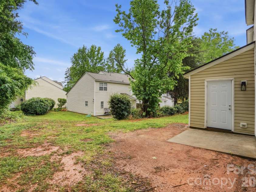 7621 Petrea Lane, Charlotte, NC 28227.  MLS# CAR4377778, YatesRealty ID 25411. 