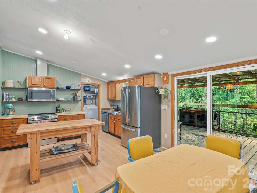 611 Turkey Creek Terrace, Leicester, NC 28748.  MLS# CAR4360744, YatesRealty ID 25412. 