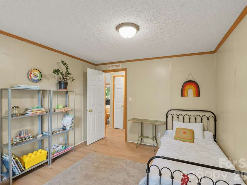611 Turkey Creek Terrace, Leicester, NC 28748.  MLS# CAR4360744, YatesRealty ID 25412. 