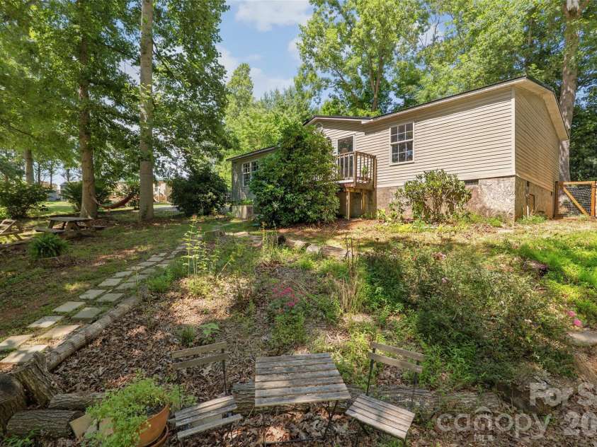 611 Turkey Creek Terrace, Leicester, NC 28748.  MLS# CAR4360744, YatesRealty ID 25412. 