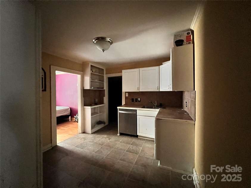 1616 Franandel Drive, Lancaster, SC 29720.  MLS# CAR4279698, YatesRealty ID 25416. 
