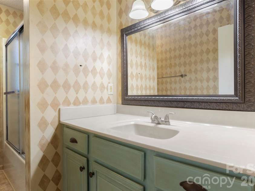 195 Thousand Oaks Road, Indian Land, SC 29707.  MLS# CAR4384811, YatesRealty ID 25416. 