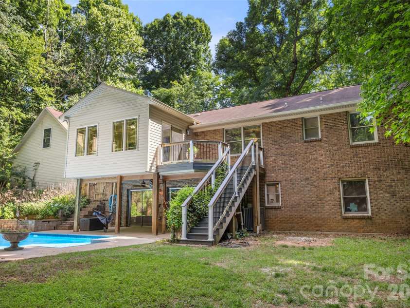 195 Thousand Oaks Road, Indian Land, SC 29707.  MLS# CAR4384811, YatesRealty ID 25416. 