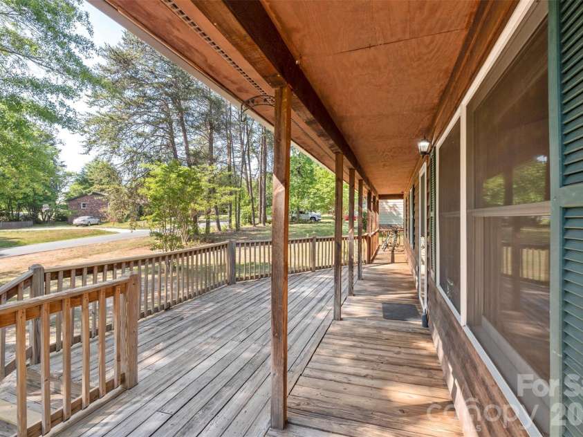 2008 Rock Springs Circle, Denver, NC 28037.  MLS# CAR4370068, YatesRealty ID 25417. 