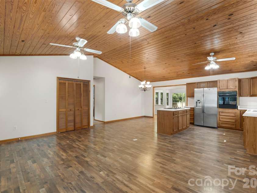 2008 Rock Springs Circle, Denver, NC 28037.  MLS# CAR4370068, YatesRealty ID 25417. 