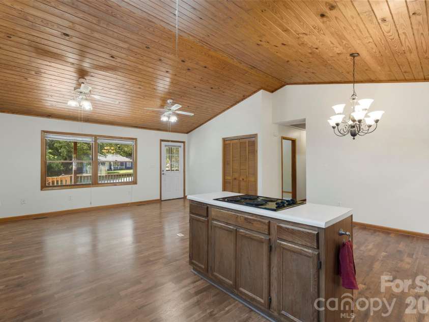 2008 Rock Springs Circle, Denver, NC 28037.  MLS# CAR4370068, YatesRealty ID 25417. 