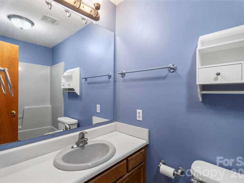 2008 Rock Springs Circle, Denver, NC 28037.  MLS# CAR4370068, YatesRealty ID 25417. 