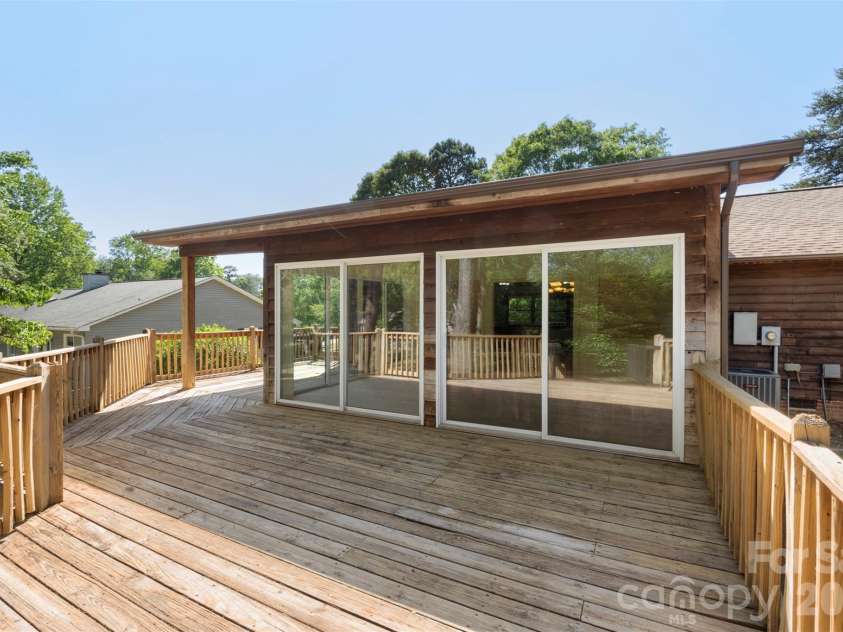 2008 Rock Springs Circle, Denver, NC 28037.  MLS# CAR4370068, YatesRealty ID 25417. 