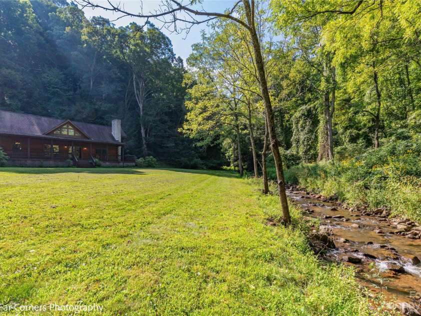 228 Chestnut Mountain Road, Canton, NC 28716.  MLS# CAR4056092, YatesRealty ID 2542. 