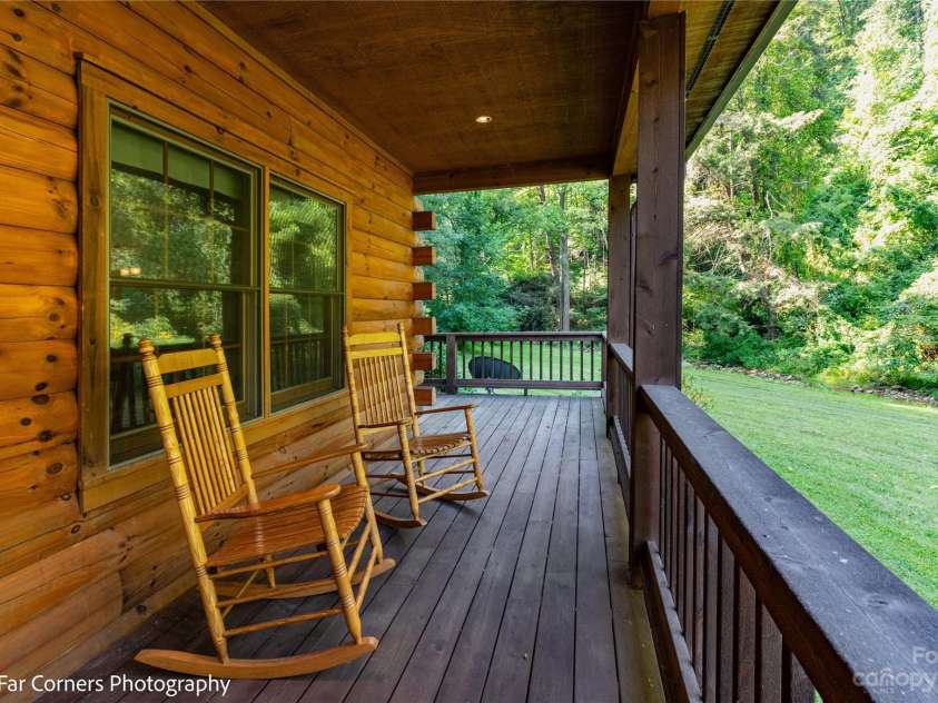 228 Chestnut Mountain Road, Canton, NC 28716.  MLS# CAR4056092, YatesRealty ID 2542. 