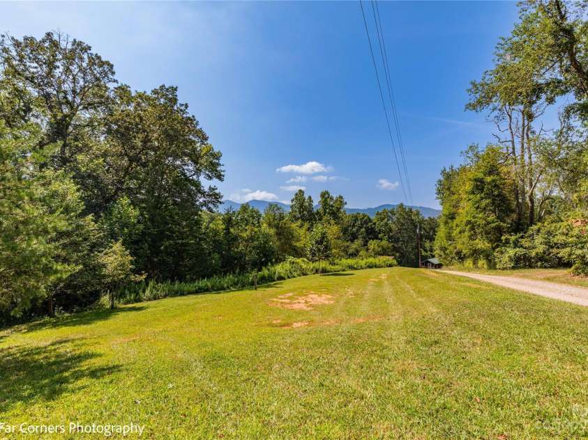 228 Chestnut Mountain Road, Canton, NC 28716.  MLS# CAR4056092, YatesRealty ID 2542. 