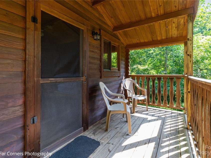228 Chestnut Mountain Road, Canton, NC 28716.  MLS# CAR4056092, YatesRealty ID 2542. 