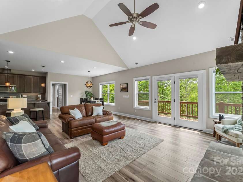 552 High Trail Drive, Nebo, NC 28761.  MLS# CAR4261103, YatesRealty ID 25420. 