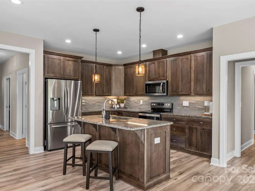 552 High Trail Drive, Nebo, NC 28761.  MLS# CAR4261103, YatesRealty ID 25420. 