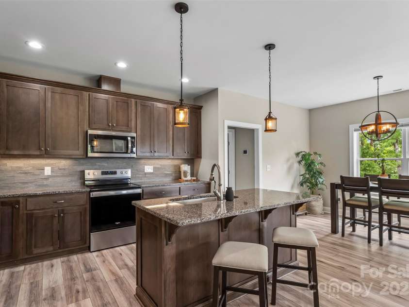 552 High Trail Drive, Nebo, NC 28761.  MLS# CAR4261103, YatesRealty ID 25420. 