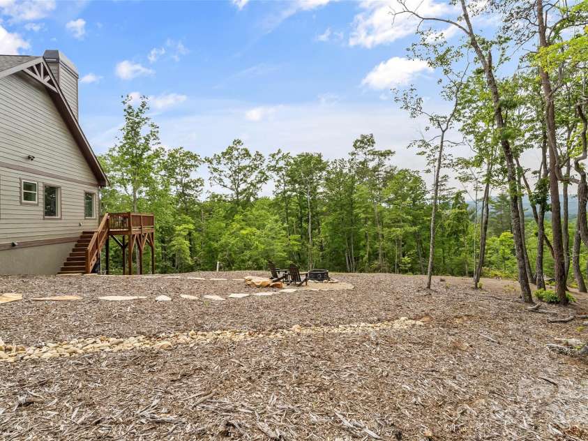 552 High Trail Drive, Nebo, NC 28761.  MLS# CAR4261103, YatesRealty ID 25420. 