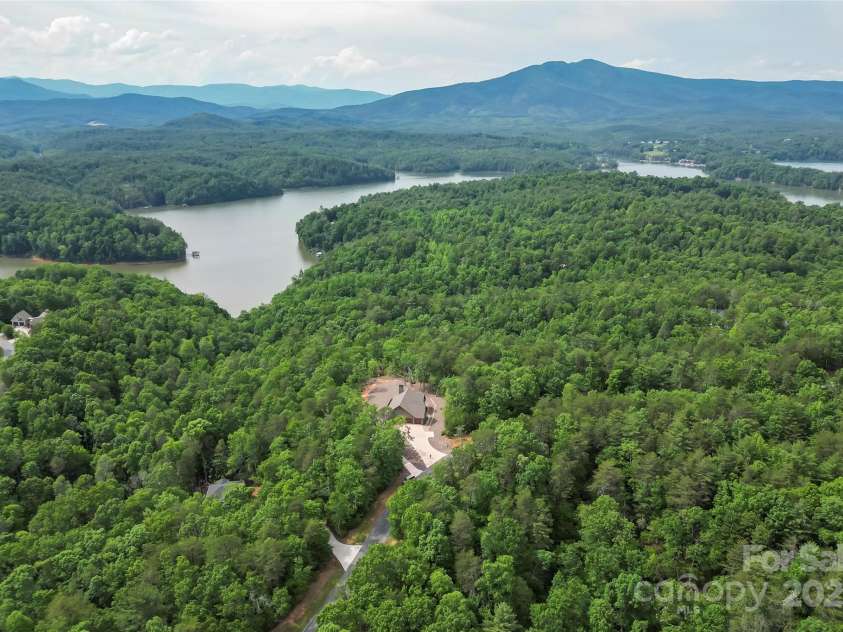 552 High Trail Drive, Nebo, NC 28761.  MLS# CAR4261103, YatesRealty ID 25420. 