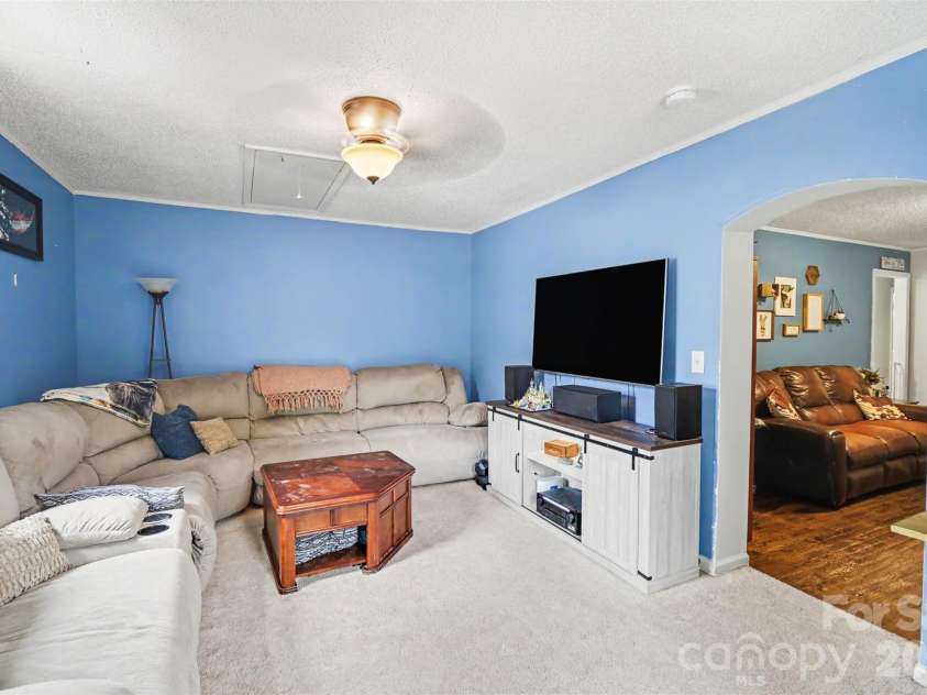 847 Chestnut Street, Stanley, NC 28164.  MLS# CAR4374037, YatesRealty ID 25420. 