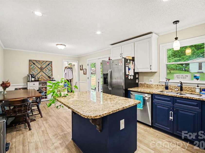 847 Chestnut Street, Stanley, NC 28164.  MLS# CAR4374037, YatesRealty ID 25420. 