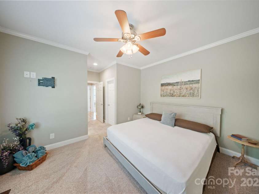 120 Cheyenne Lane, Statesville, NC 28677.  MLS# CAR4279452, YatesRealty ID 25421. Upper Level 2nd Primary Suite