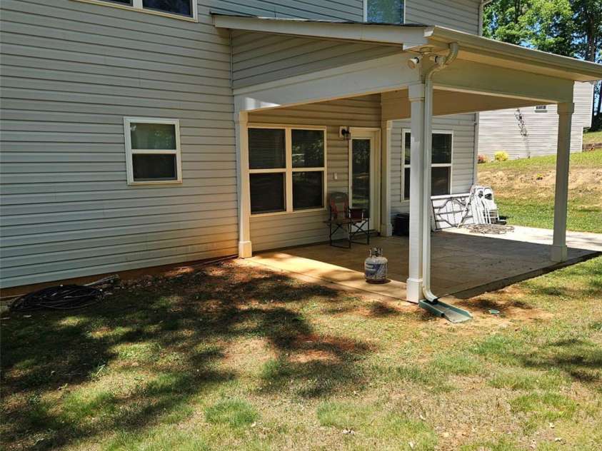 310 Askin Lane, Salisbury, NC 28146.  MLS# CAR4381077, YatesRealty ID 25421. 