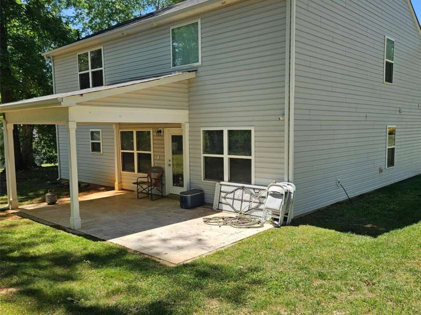 310 Askin Lane, Salisbury, NC 28146.  MLS# CAR4381077, YatesRealty ID 25421. 