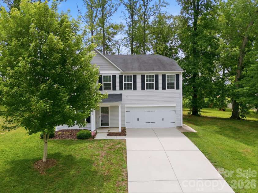 310 Askin Lane, Salisbury, NC 28146.  MLS# CAR4381077, YatesRealty ID 25421. 