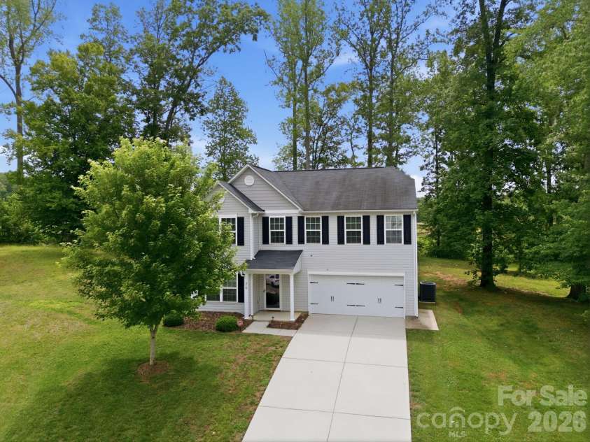 310 Askin Lane, Salisbury, NC 28146.  MLS# CAR4381077, YatesRealty ID 25421. 
